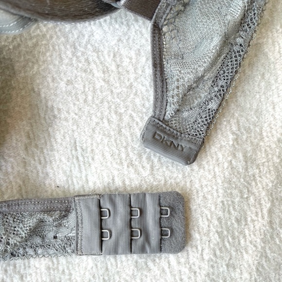 *Sale - DKNY - Lace Bra - Picture 3 of 5